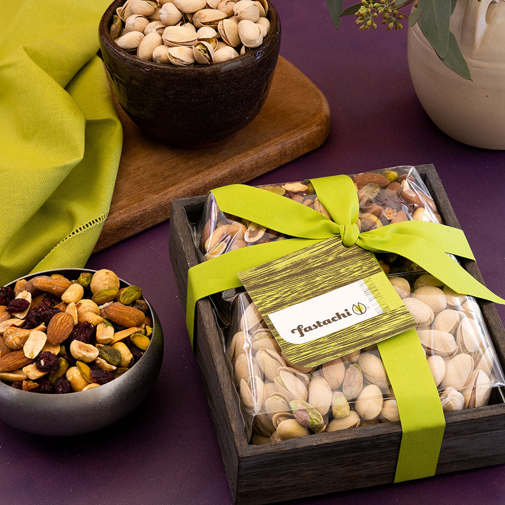 Duo Gift Tray - Cranberry Nut Mix & Salted Pistachios