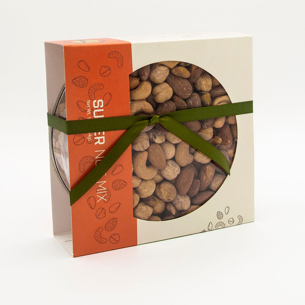 Mix of salted nuts 